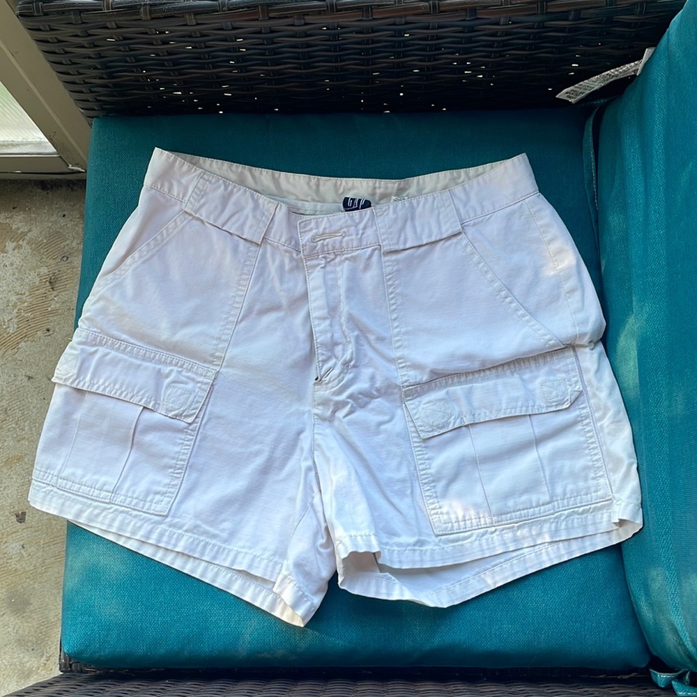 Gap women’s shorts size 8
